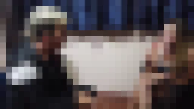 Martina Smith And Sara Blonde - Mamada Y Cum En La Cara Por Dinero Para Ir De Compras